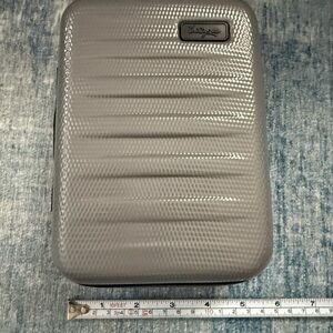 Thirty-One Gray Hardcase Travel Set